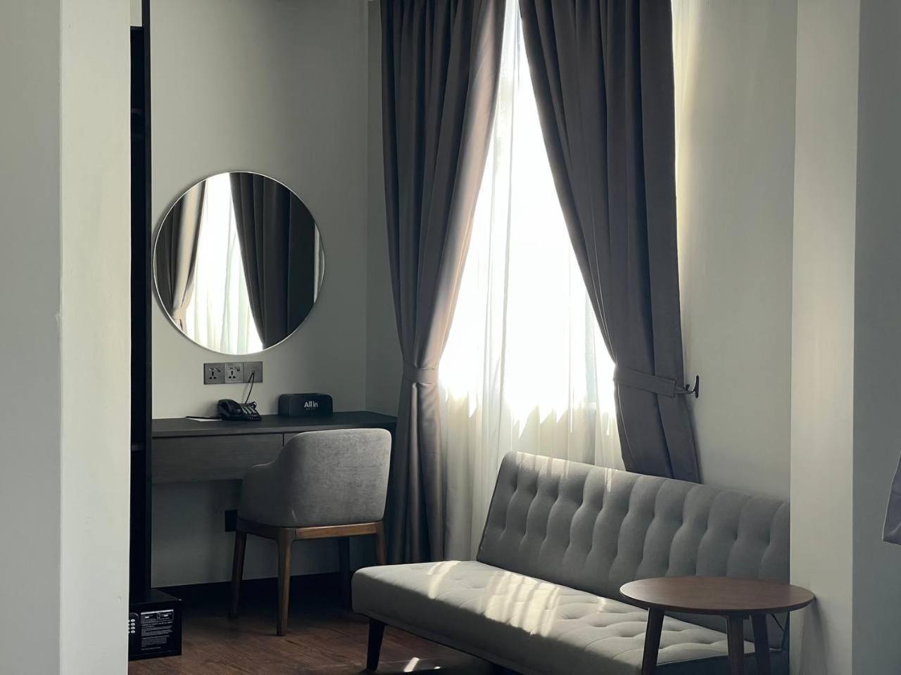 All In Hotel Кангар Екстер'єр фото