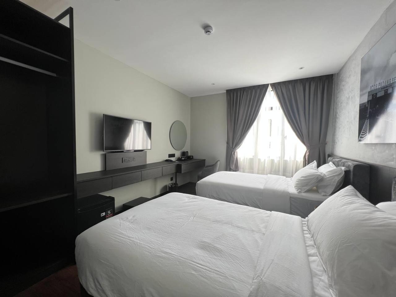 All In Hotel Кангар Екстер'єр фото